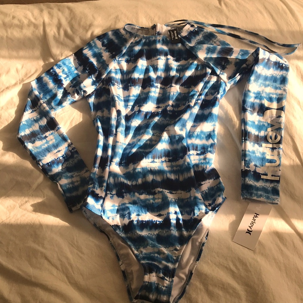 Harley Long Sleeves swimsuit 💙